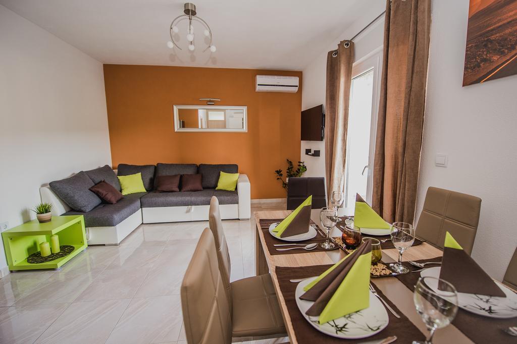 Apartments Villa Monique Rogoznica  Room photo