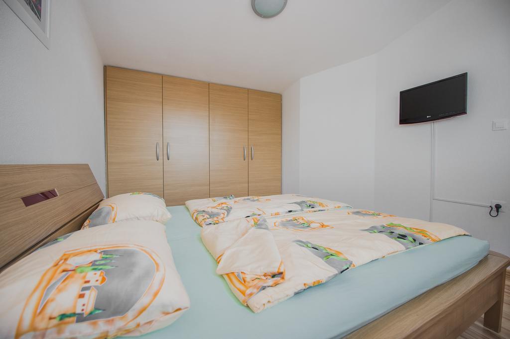 Apartments Villa Monique Rogoznica  Room photo