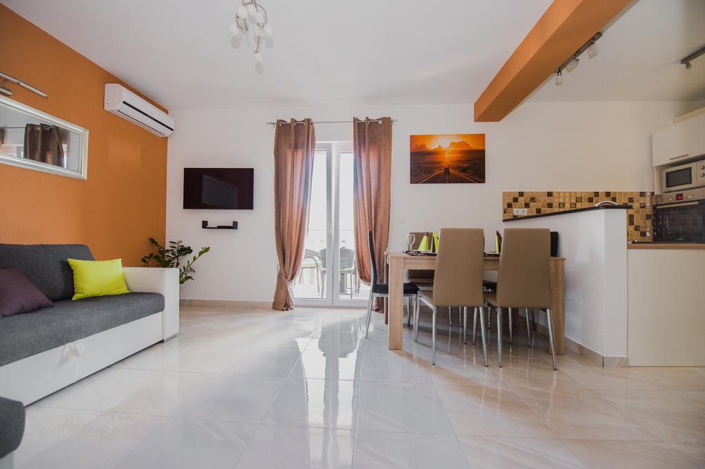 Apartments Villa Monique Rogoznica  Room photo
